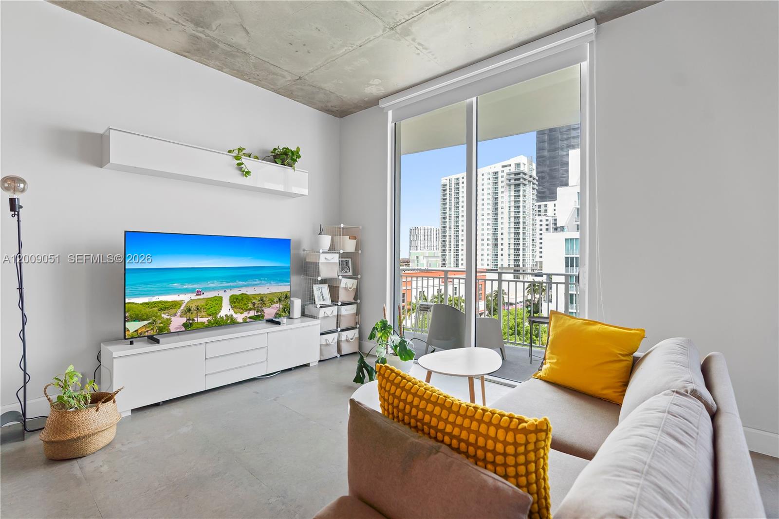 UPTOWN LOFTS CONDO - Residential