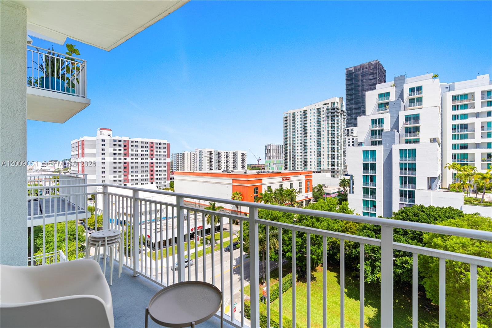 UPTOWN LOFTS CONDO - Residential