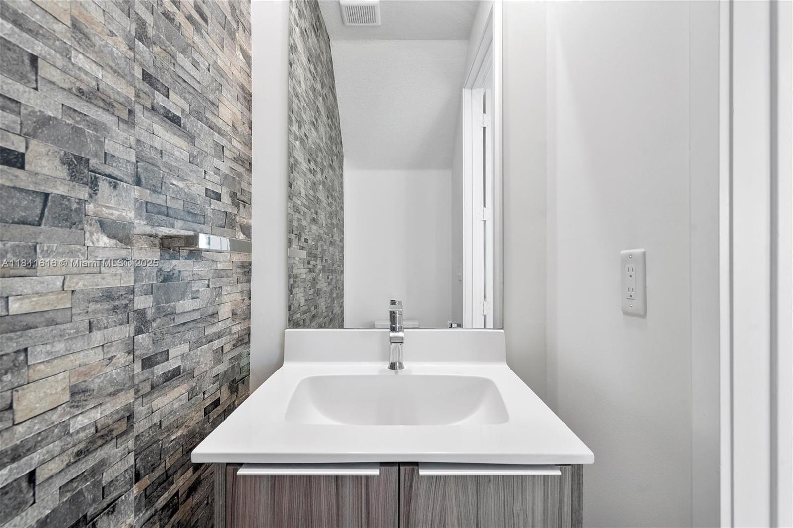 LANDMARK AT DORAL CENTRAL - Residential