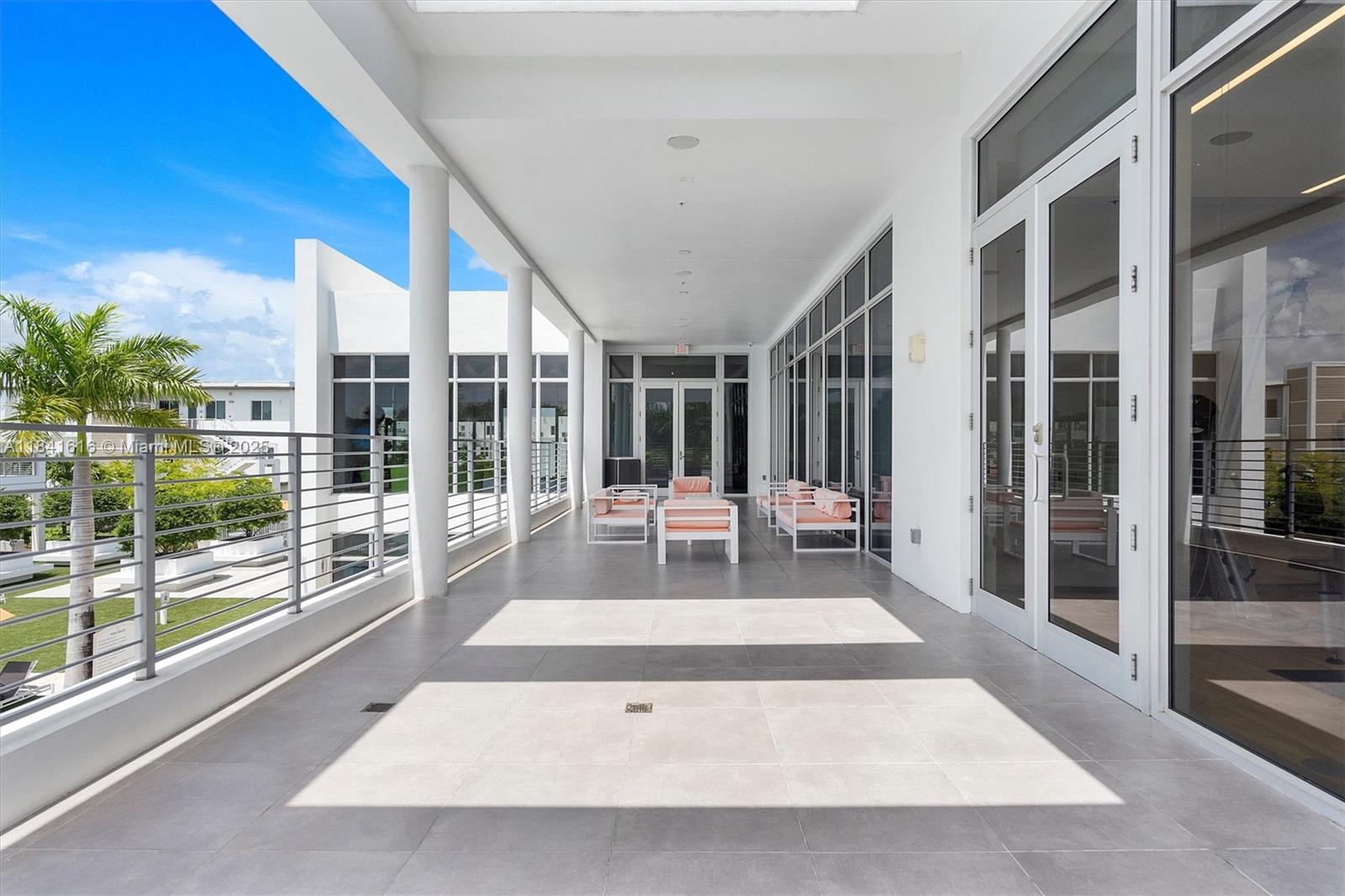 LANDMARK AT DORAL CENTRAL - Residential