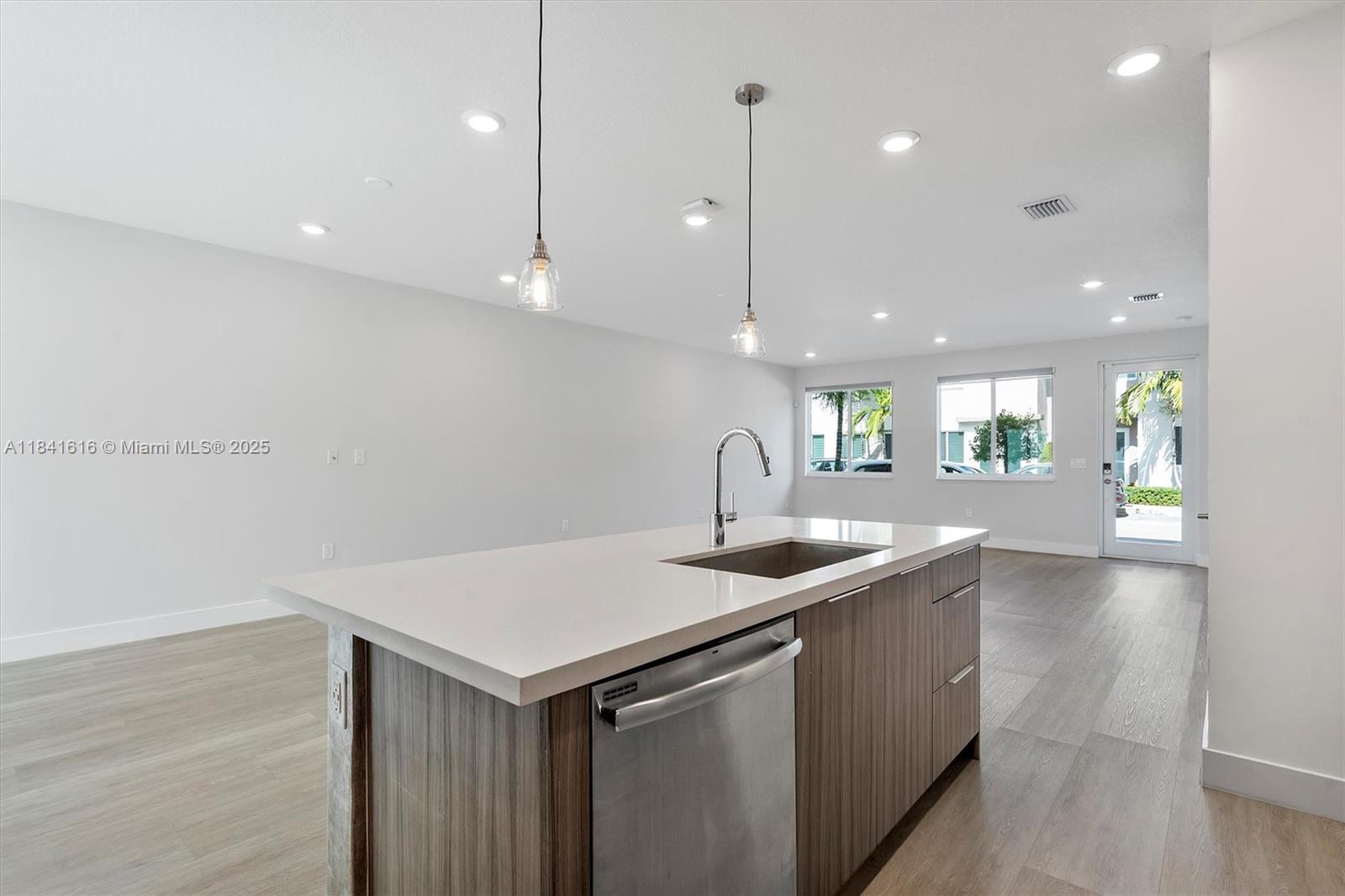 LANDMARK AT DORAL CENTRAL - Residential