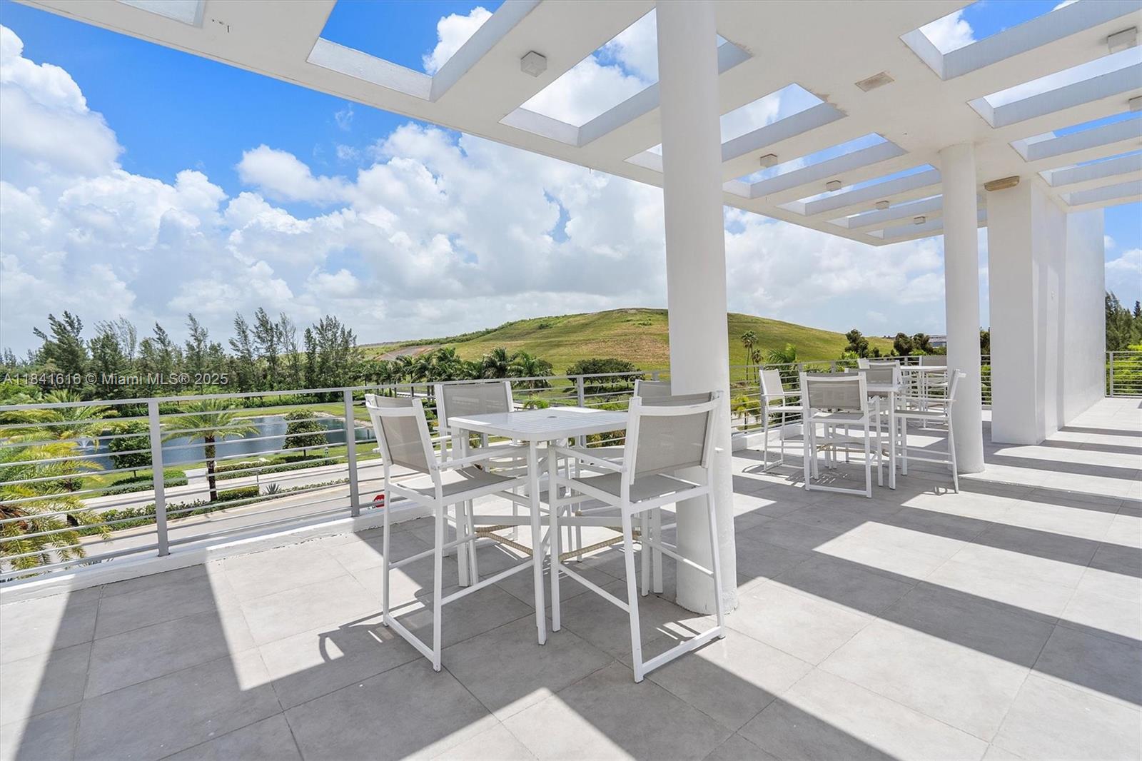 LANDMARK AT DORAL CENTRAL - Residential