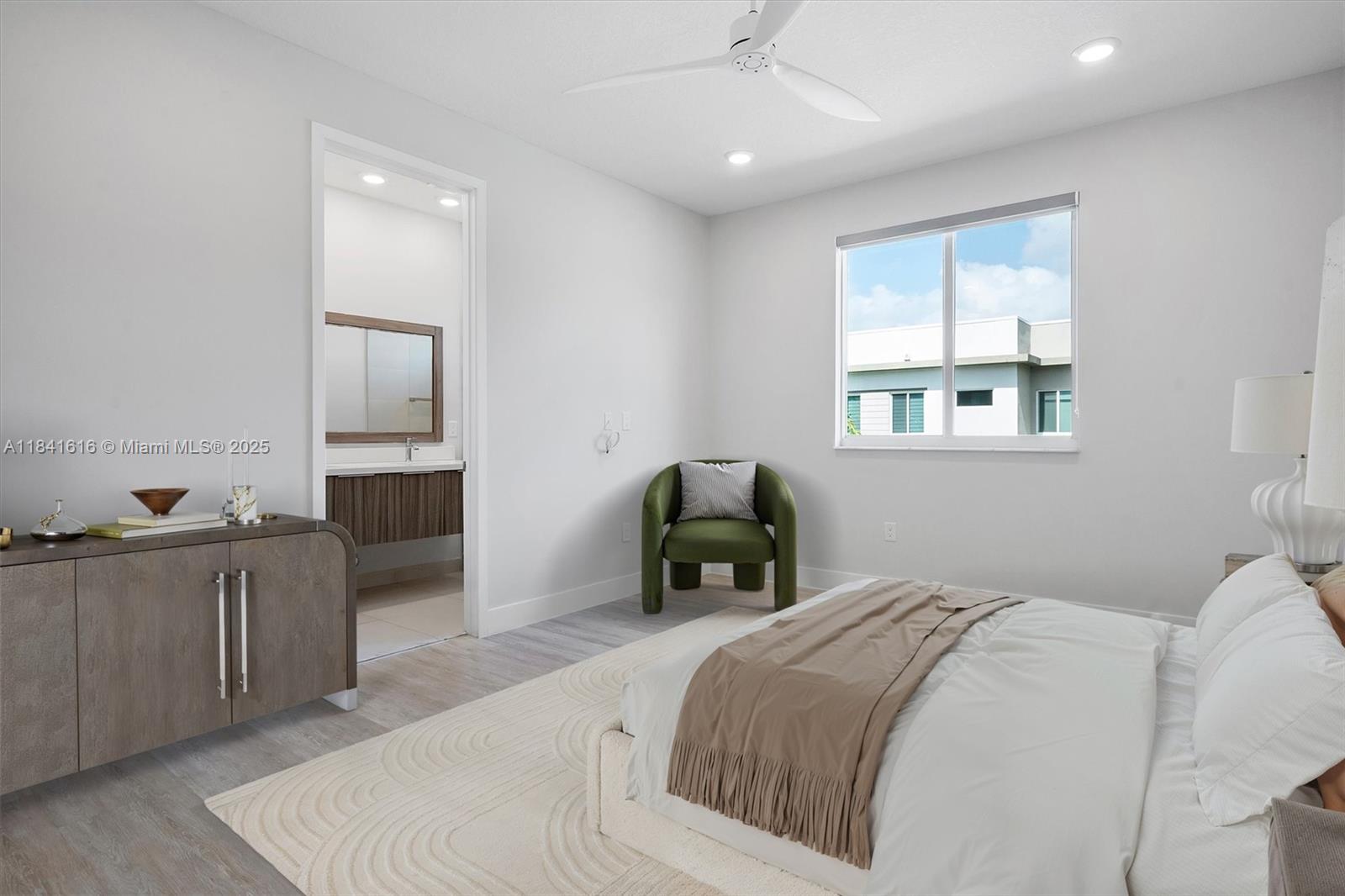 LANDMARK AT DORAL CENTRAL - Residential