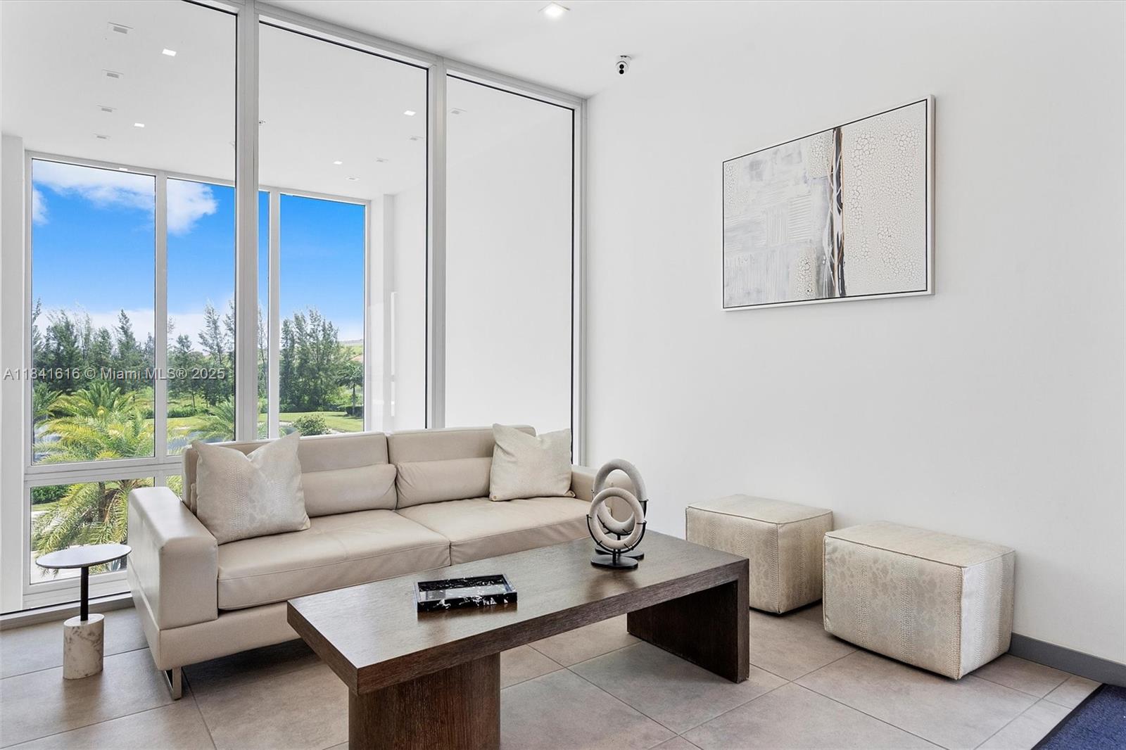 LANDMARK AT DORAL CENTRAL - Residential