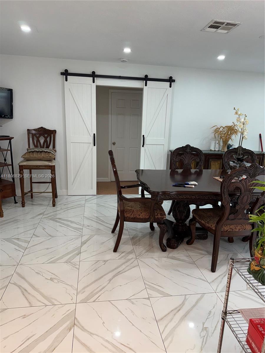 HAWTHORN - Residential