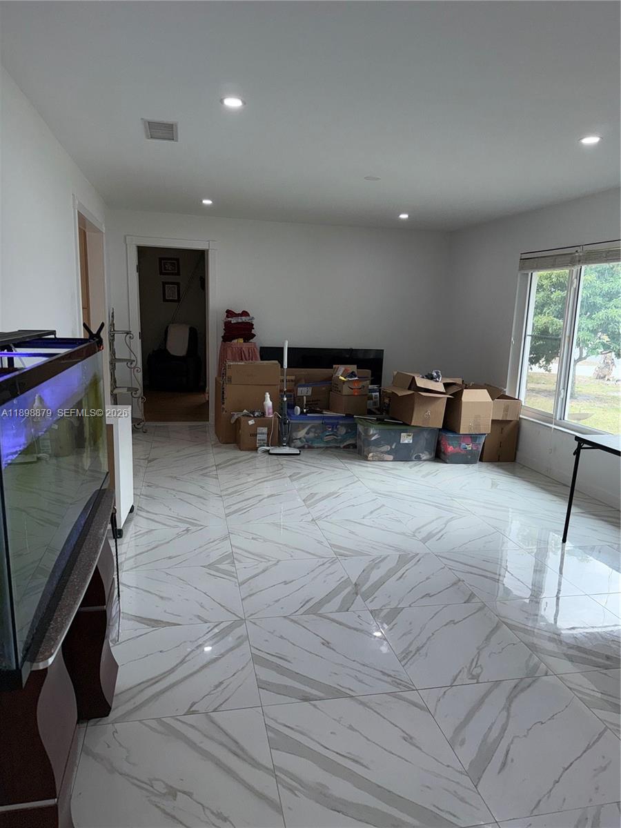 HAWTHORN - Residential