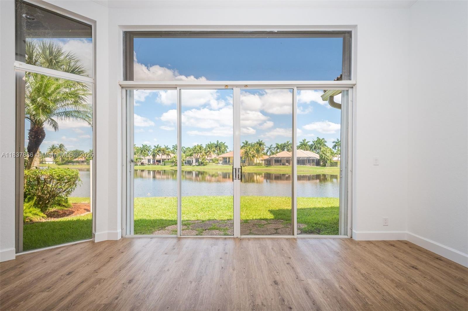 2664 Edgewater Dr 2664