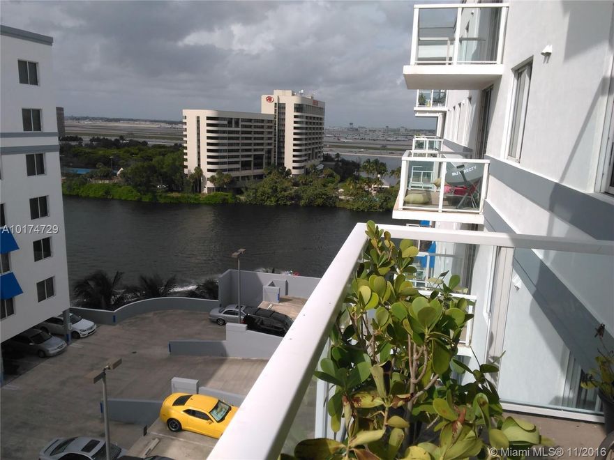 COME AND GET THIS AWESOME DEAL!  LOWEST PRICED UNIT IN THE COMPLEX.  HUGE WALK IN CLOSET IN MASTER BEDROOM AND SEPARATE LIVING / DINING AREA.  WASHER AND DRYER INSIDE AND VIEWS OF THE LAGOON FROM THE BALCONY. THIS BUILDING HAS MANY AMENITIES AND ITS VERY SECURE.