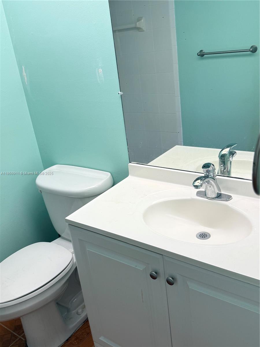 CYPRESS CHASE CONDO NO 6 - Residential Lease