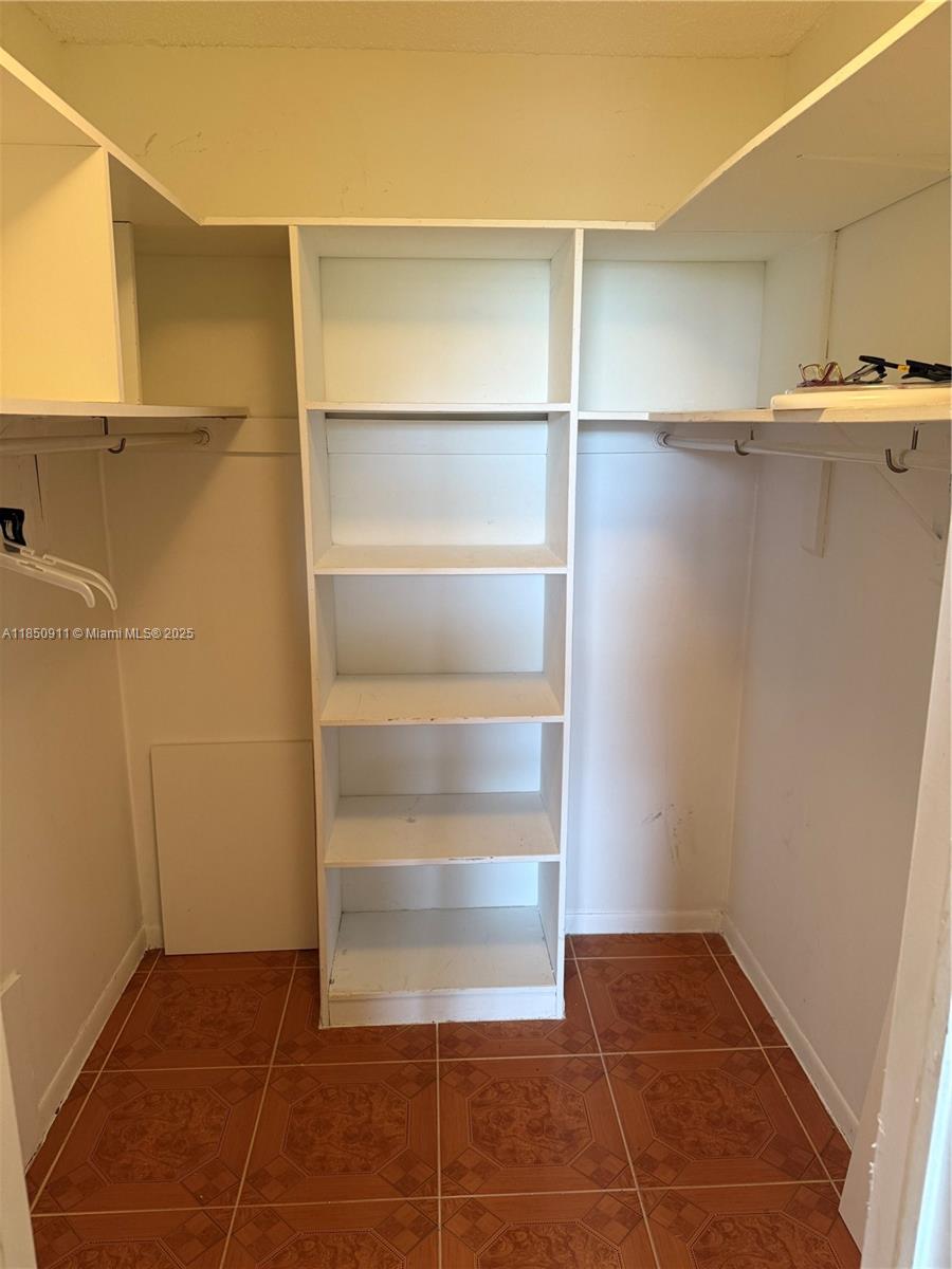 CYPRESS CHASE CONDO NO 6 - Residential Lease