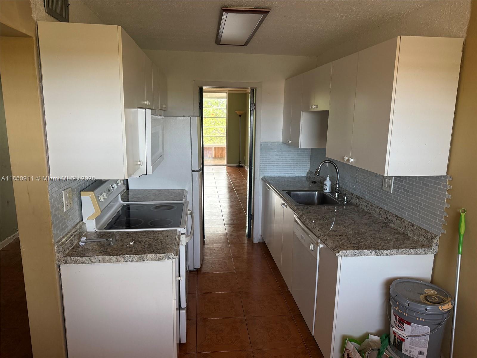 CYPRESS CHASE CONDO NO 6 - Residential Lease