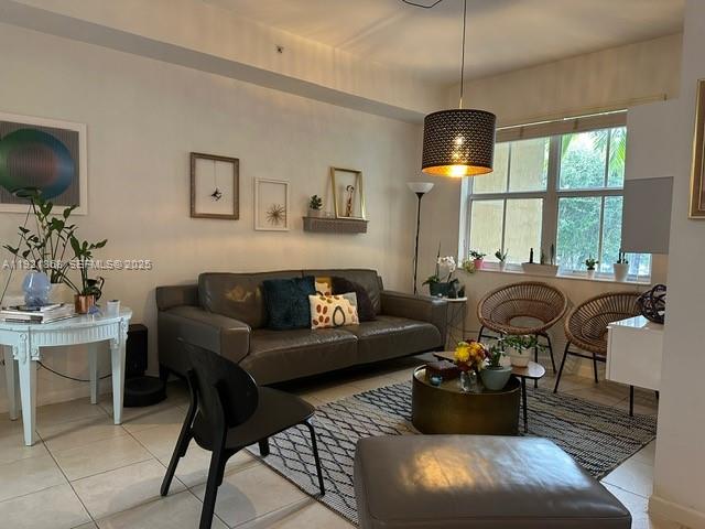 PROMENADE SHORES AT DORAL - Residential