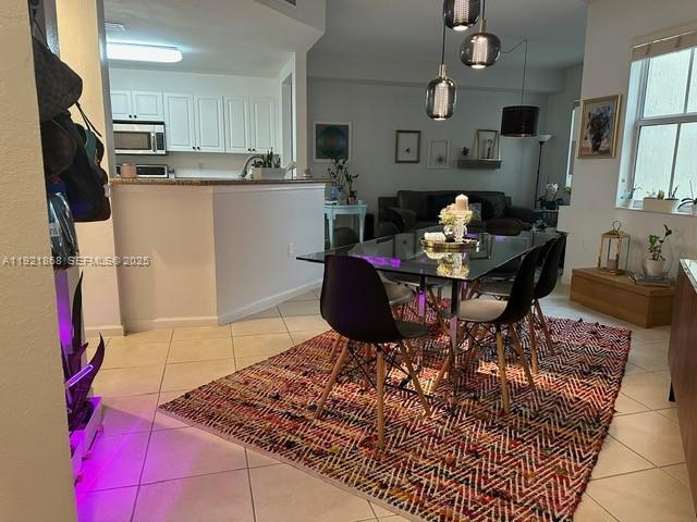 PROMENADE SHORES AT DORAL - Residential