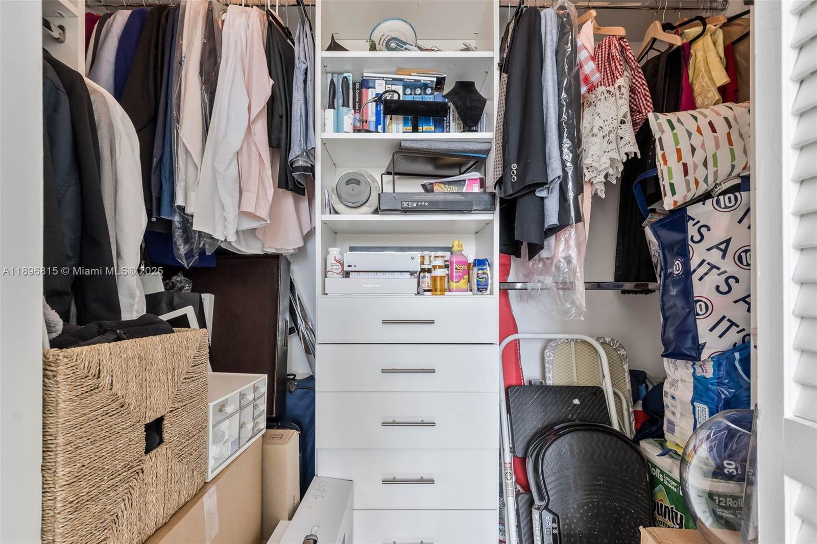 THE PLAZA 901 BRICKELL CO - Residential Lease