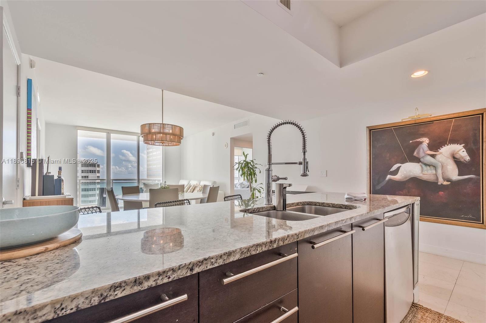 THE PLAZA 901 BRICKELL CO - Residential Lease