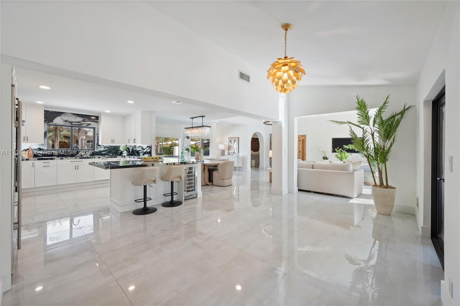 2600 Yacht Club Blvd