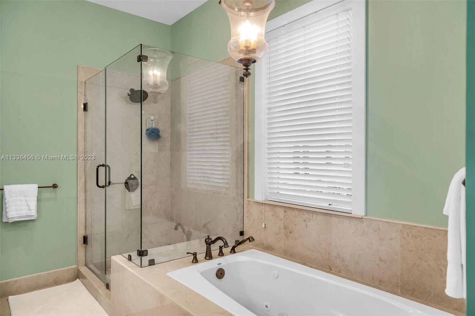 COCO PLUM BEACH REPLAT - Residential