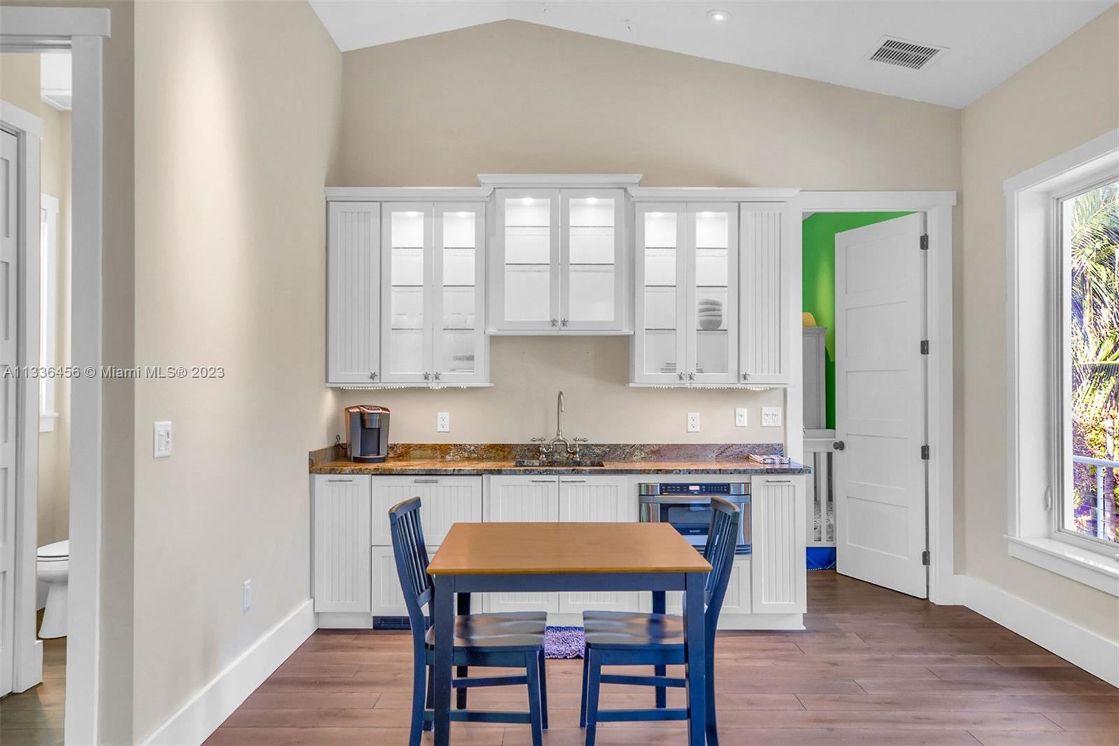 COCO PLUM BEACH REPLAT - Residential