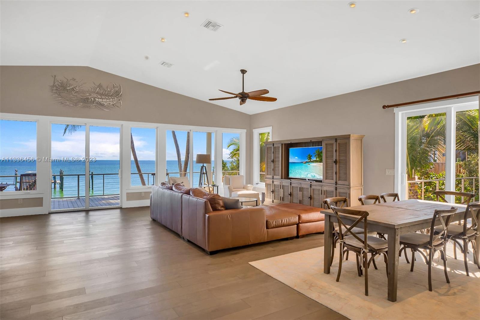 COCO PLUM BEACH REPLAT - Residential