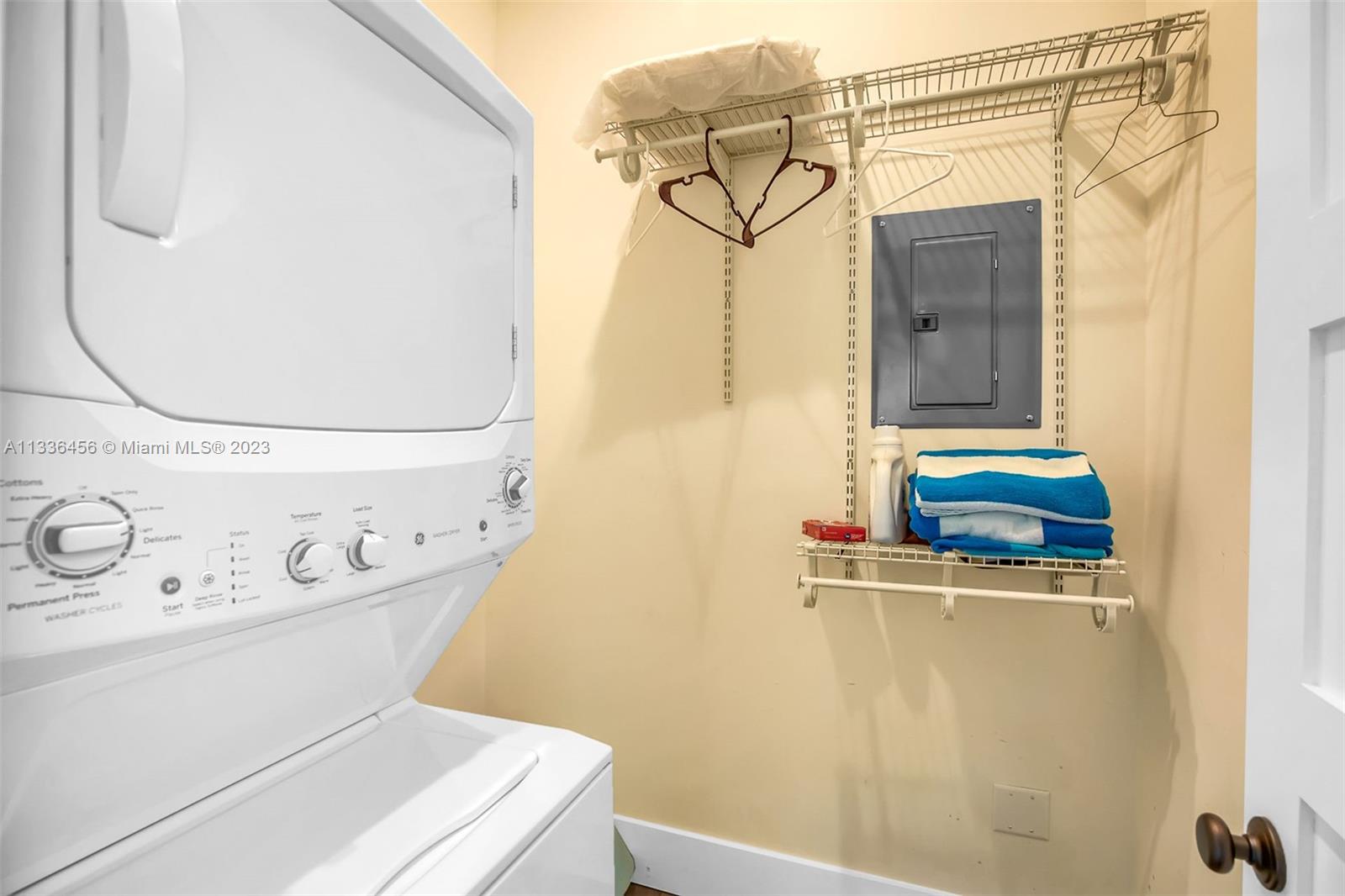 COCO PLUM BEACH REPLAT - Residential