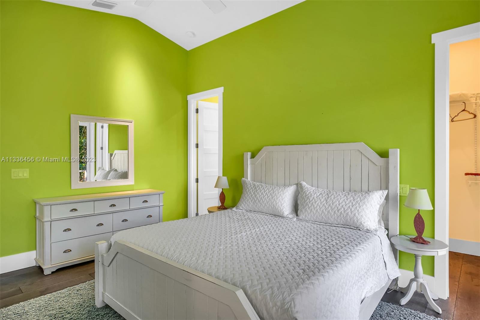 COCO PLUM BEACH REPLAT - Residential