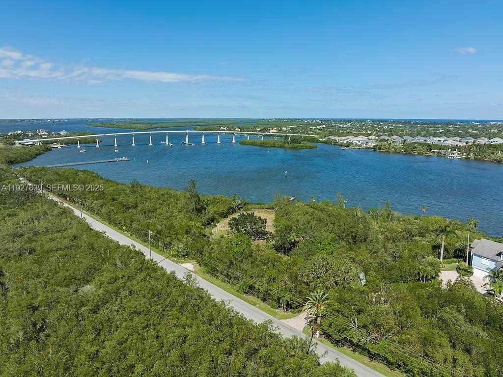 Photo of 250 Live Oak Dr, Vero Beach, FL 32963 (MLS # A11927839)