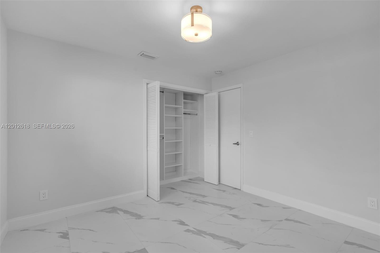 CONFERENCE RIDGE - Residential
