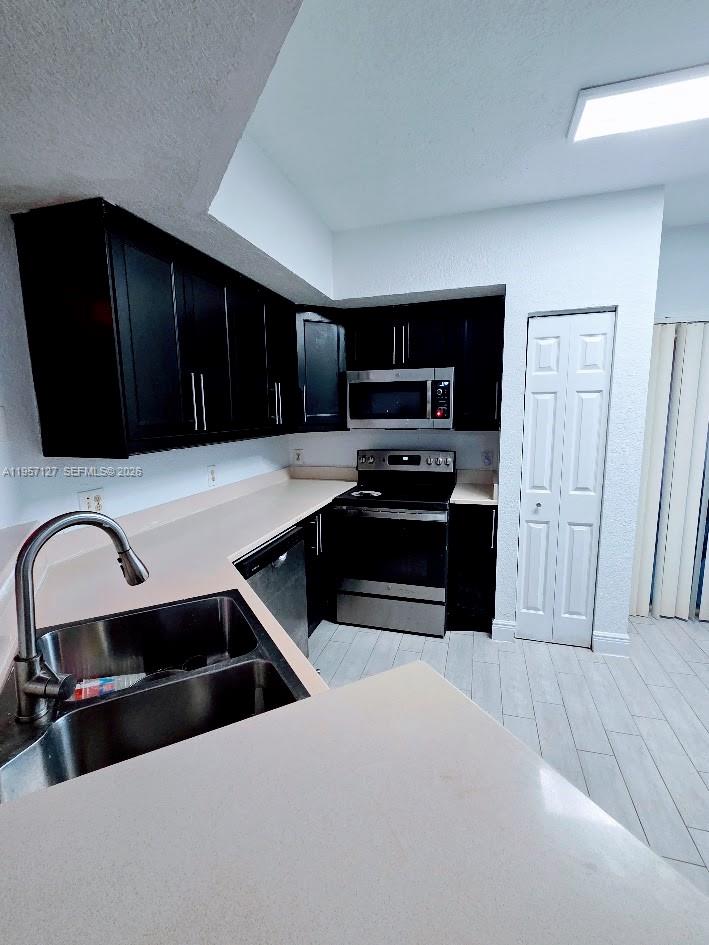 BELMONT AT NORTH LAUDERDA - Residential