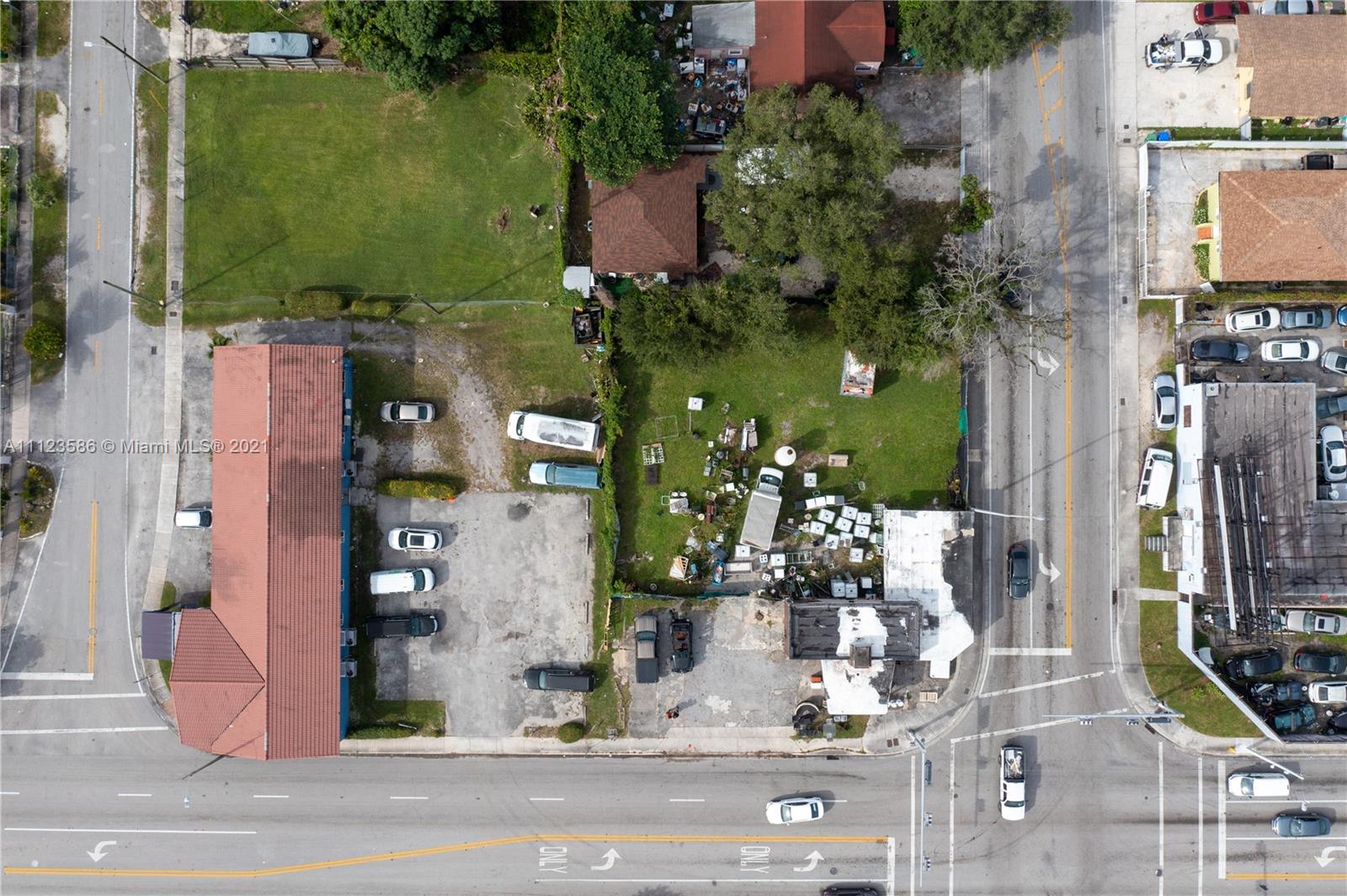 17TH AVE MANOR 2ND ADDN - Commercial Sale