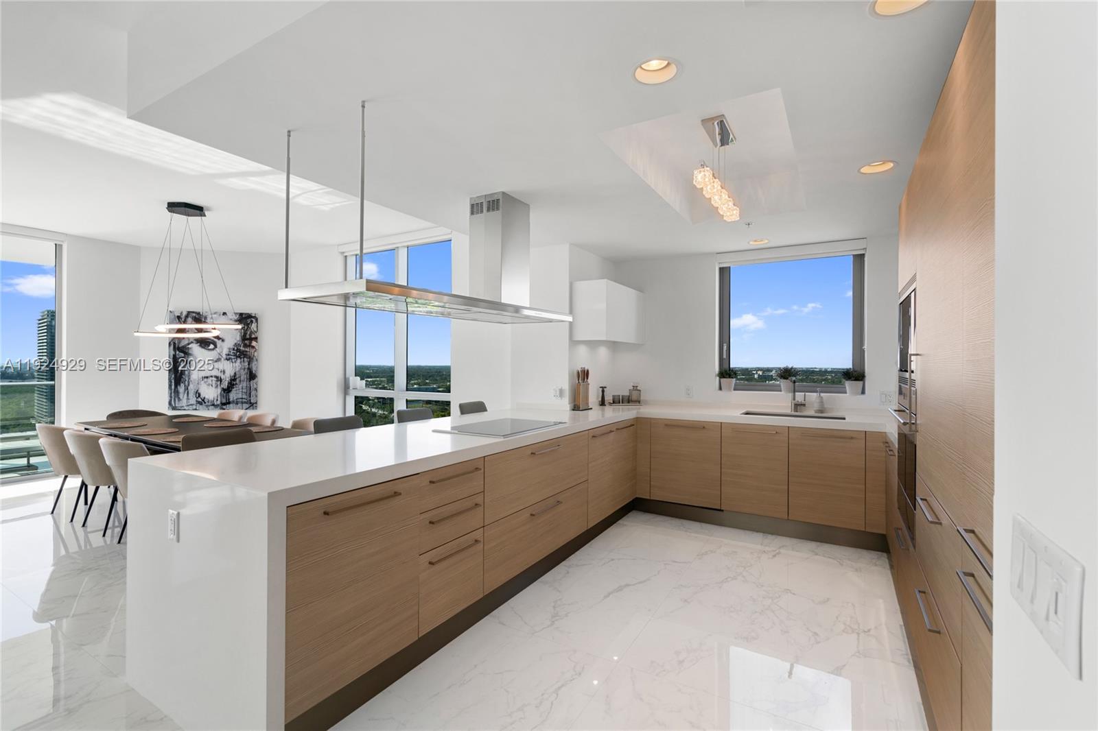 MARINA PALMS RESIDENCES S - Residential