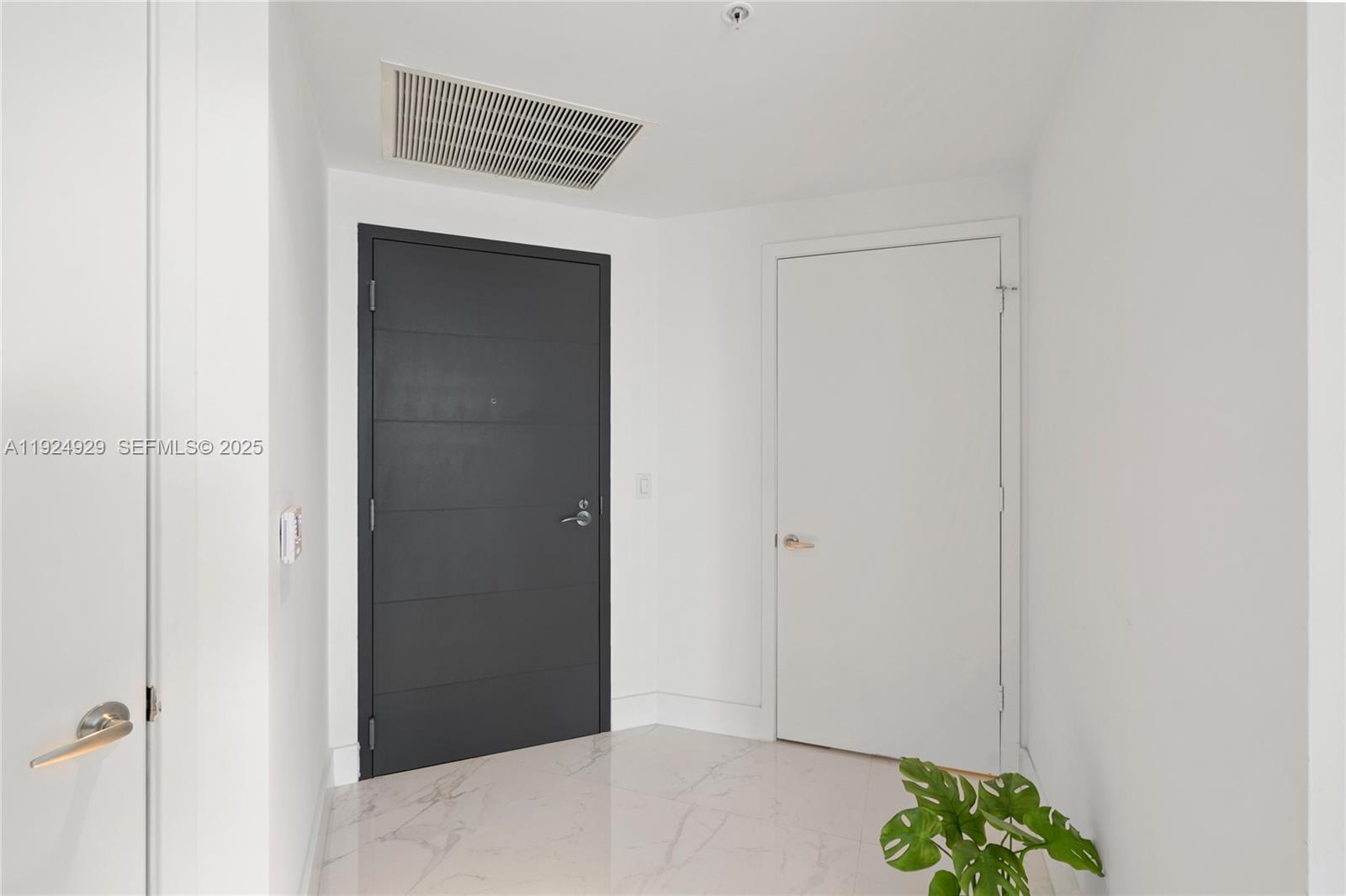 MARINA PALMS RESIDENCES S - Residential