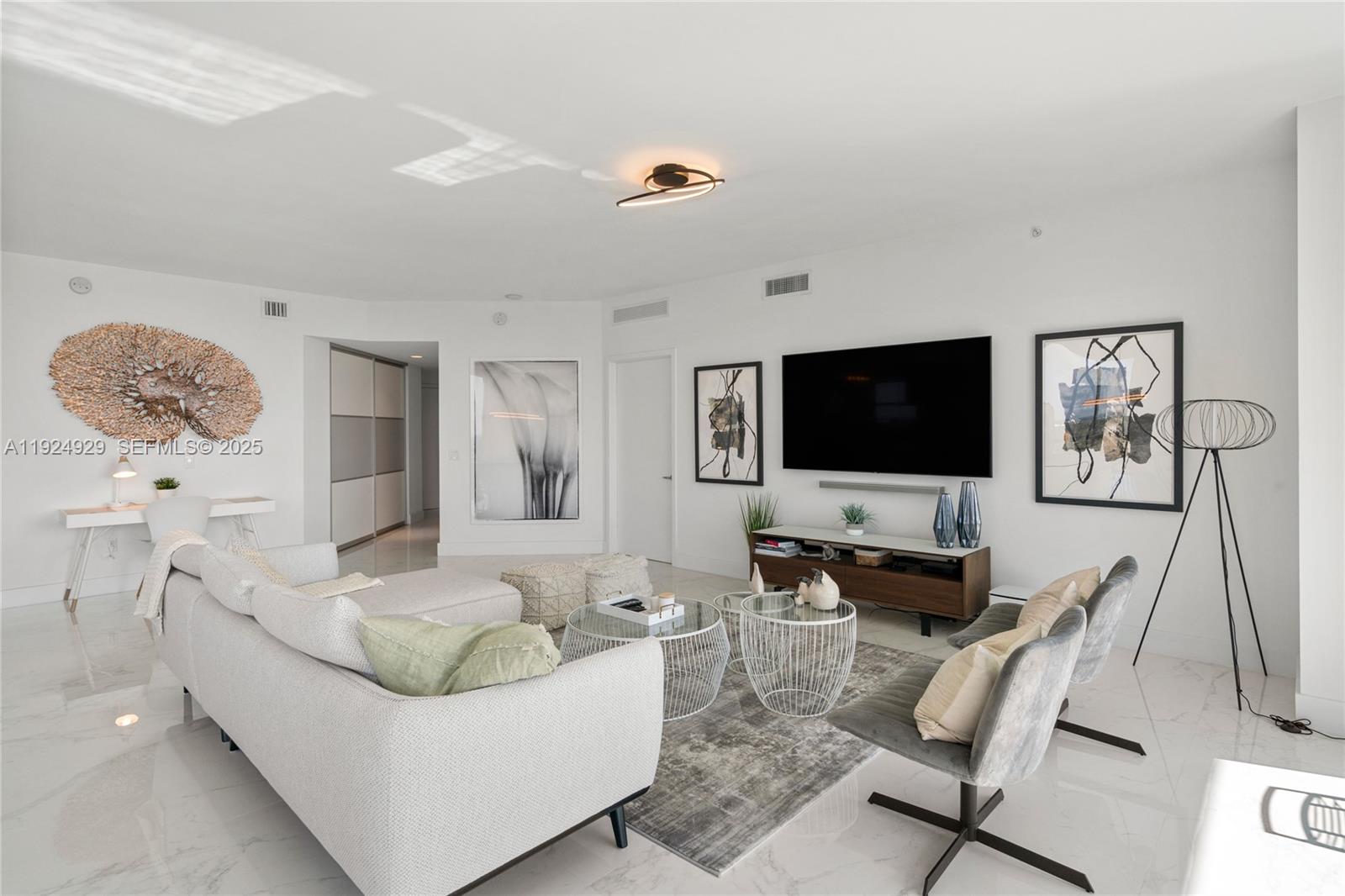 MARINA PALMS RESIDENCES S - Residential