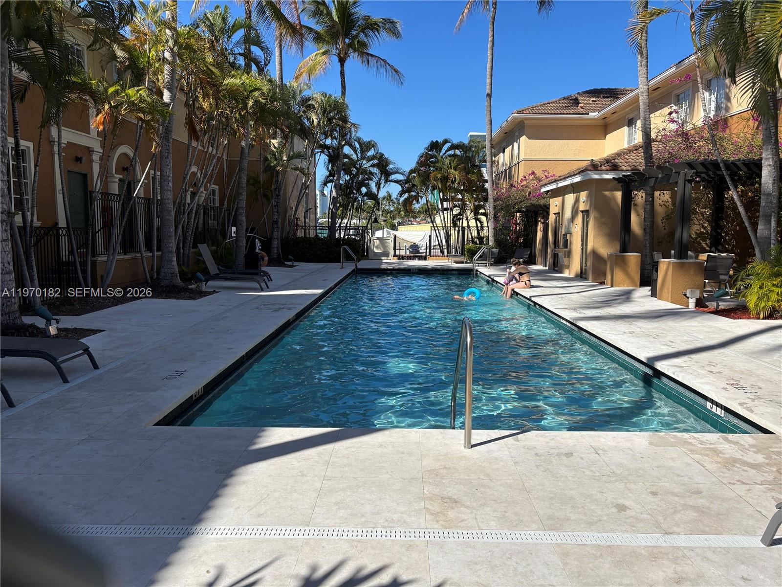 AVENTI AT AVENTURA CONDO - Residential