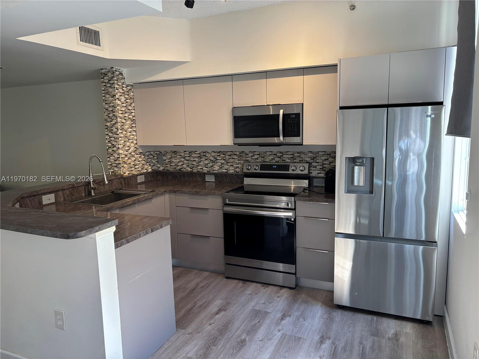 AVENTI AT AVENTURA CONDO - Residential