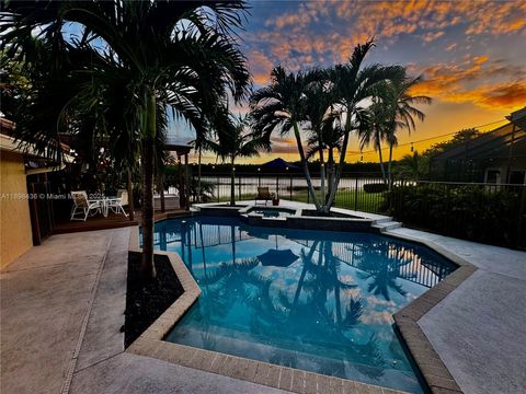 985 Spoonbill Cir Weston FL 33326