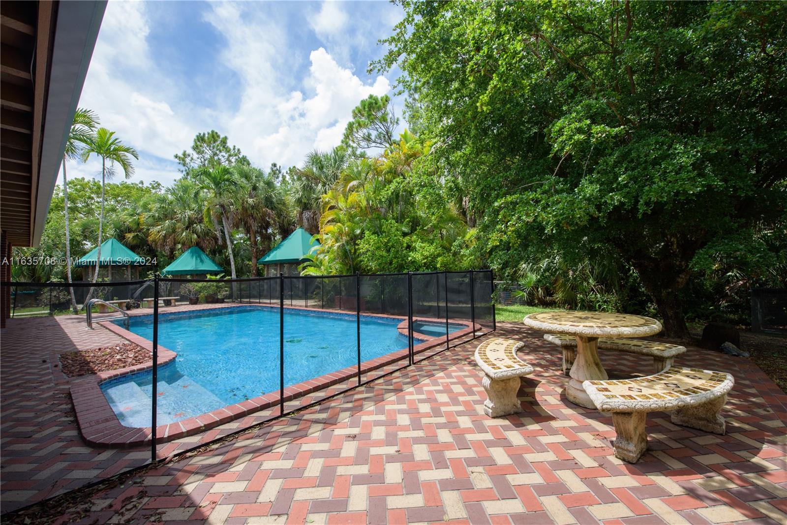 Redland - Residential