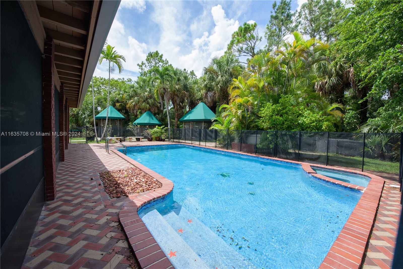 Redland - Residential