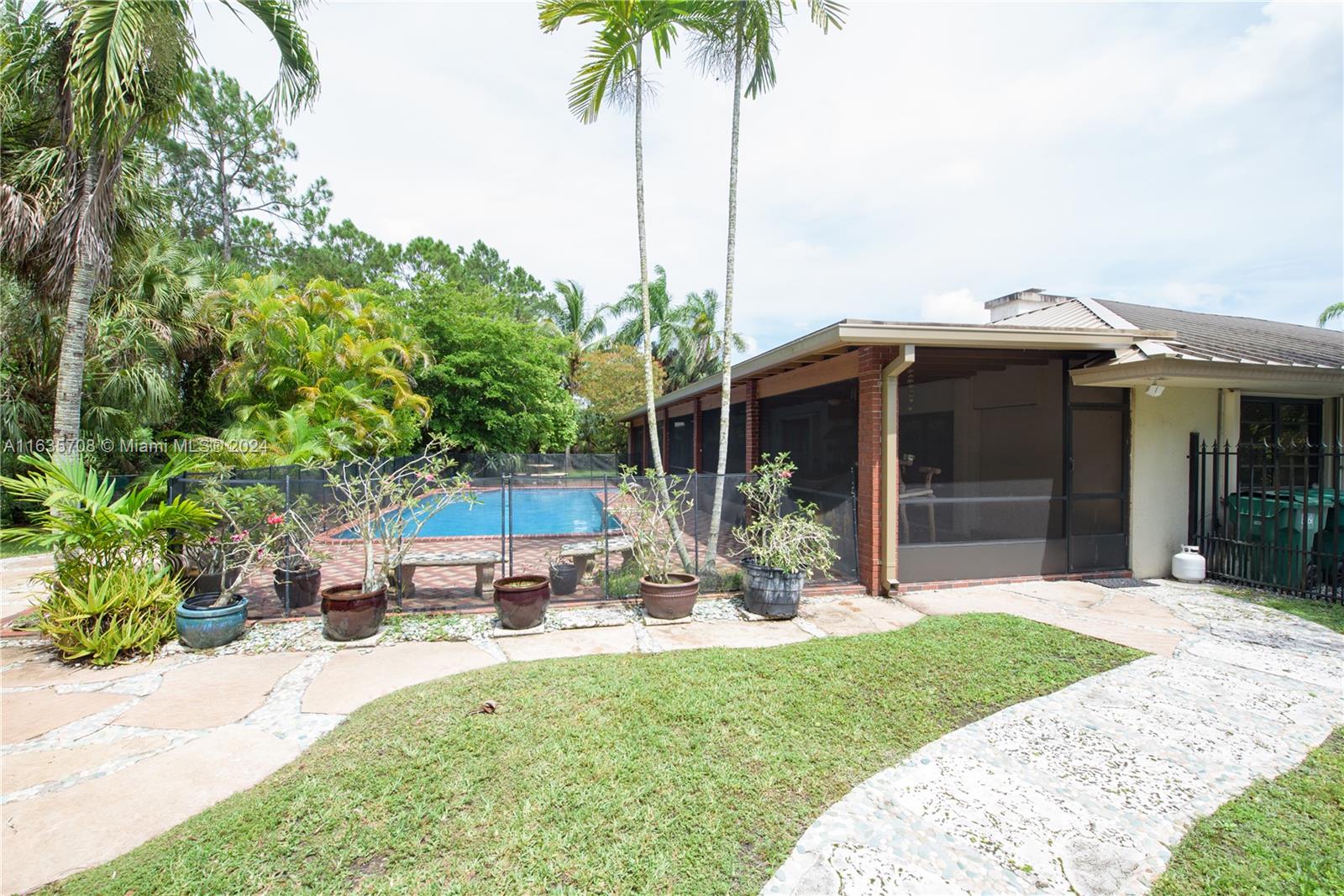 Redland - Residential
