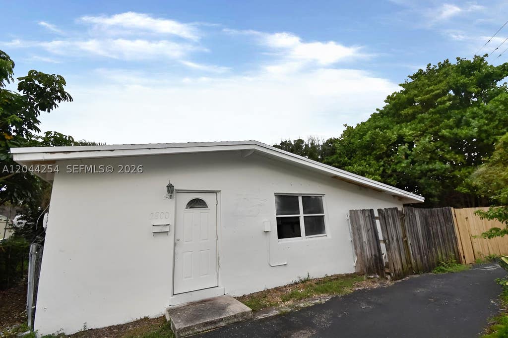 Photo of 2800 Davie Blvd, Fort Lauderdale, FL 33312 (MLS # A12044254)