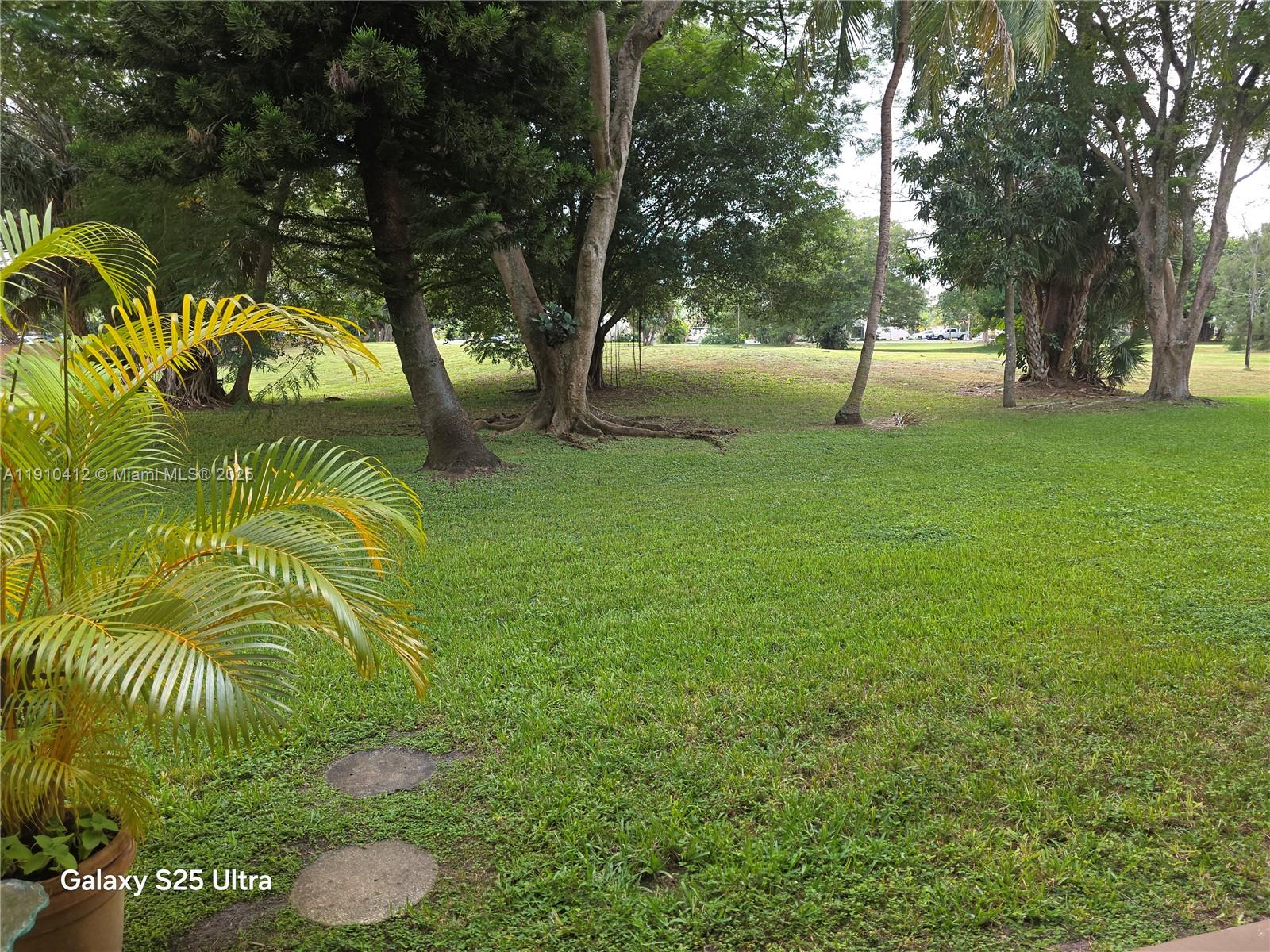 VILLAS OF MIAMI LAKES CON - Residential