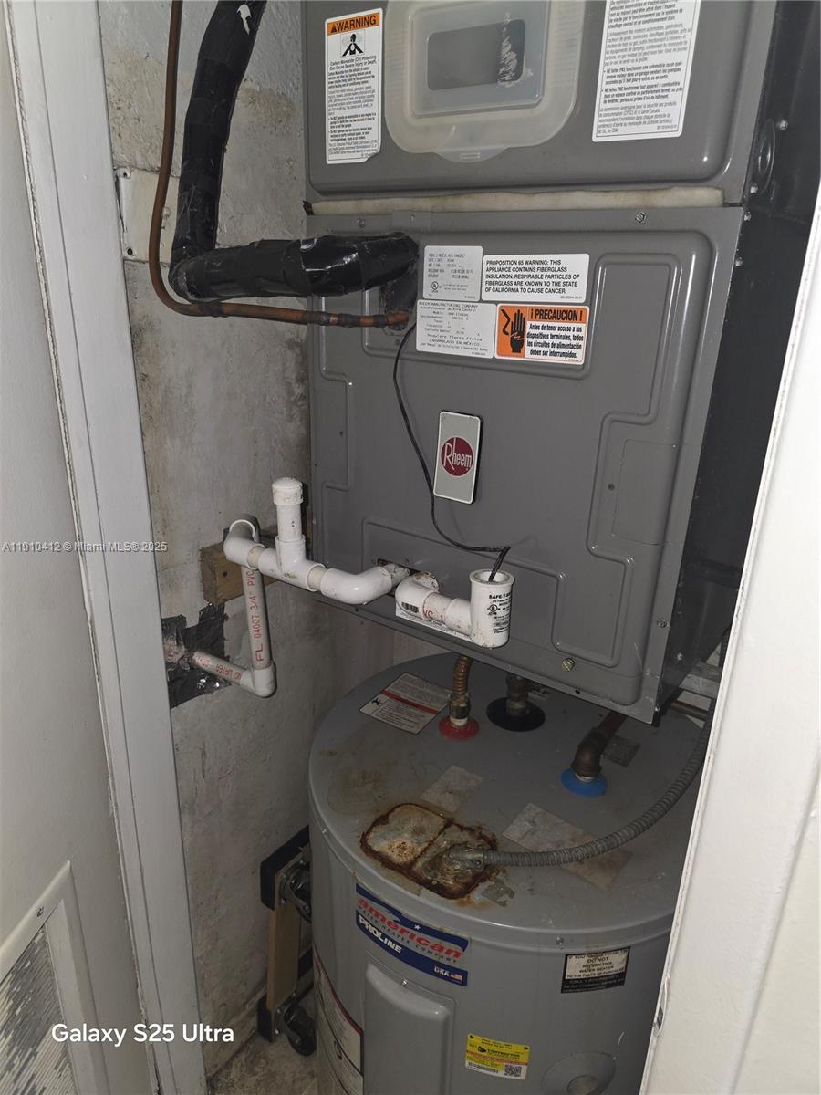 VILLAS OF MIAMI LAKES CON - Residential