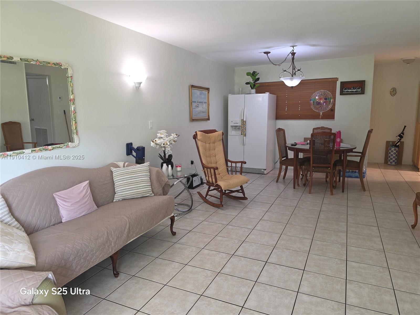 VILLAS OF MIAMI LAKES CON - Residential