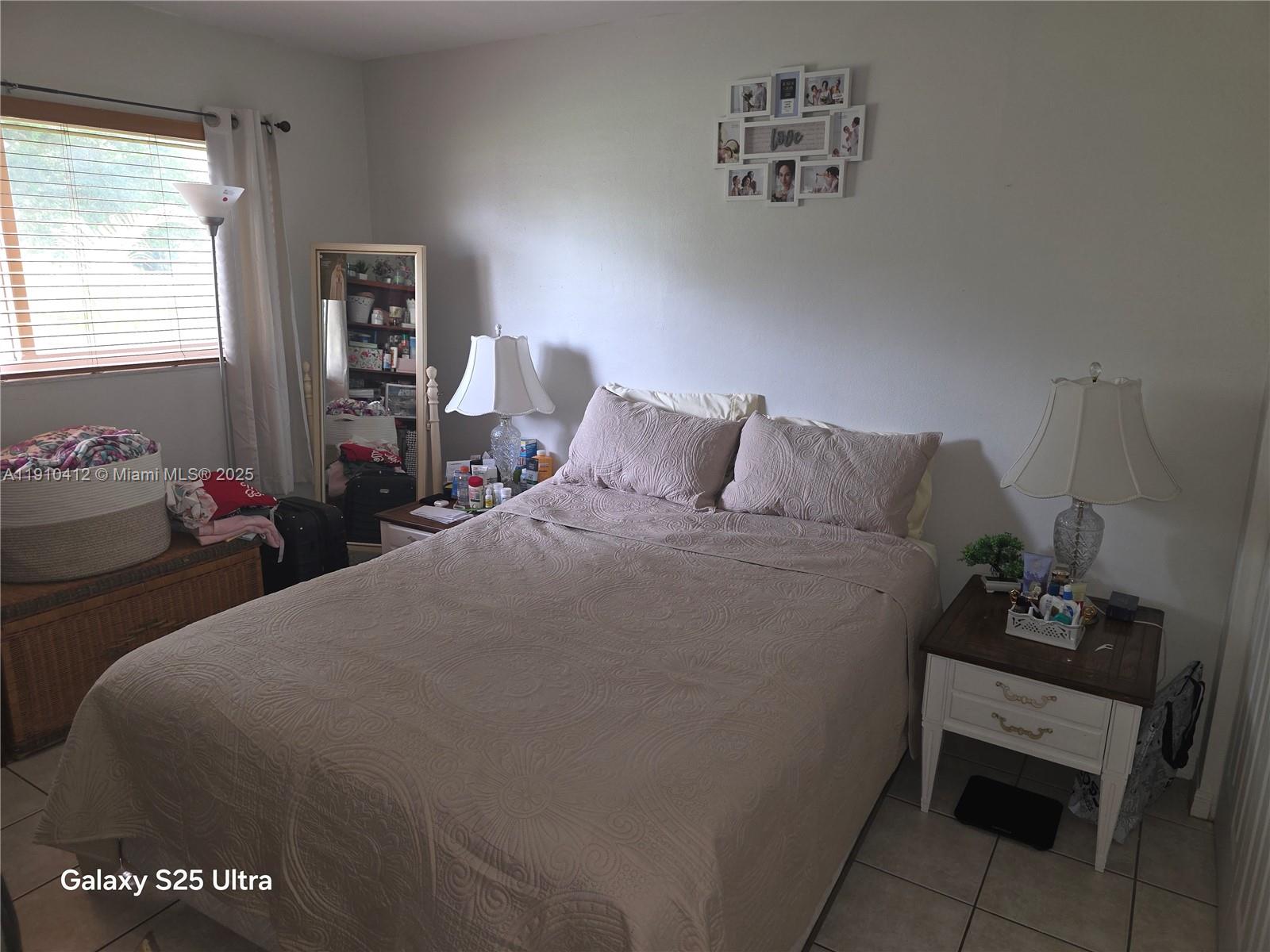 VILLAS OF MIAMI LAKES CON - Residential