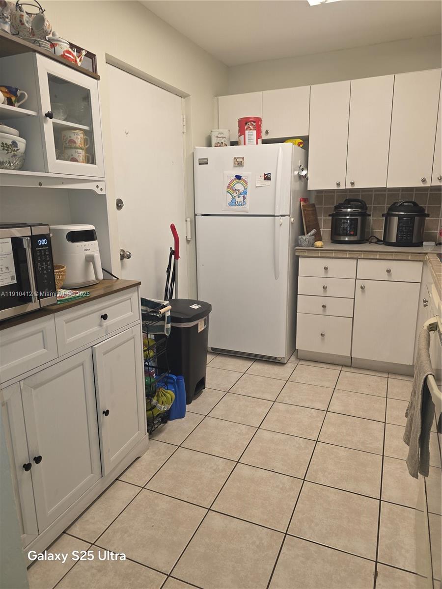 VILLAS OF MIAMI LAKES CON - Residential