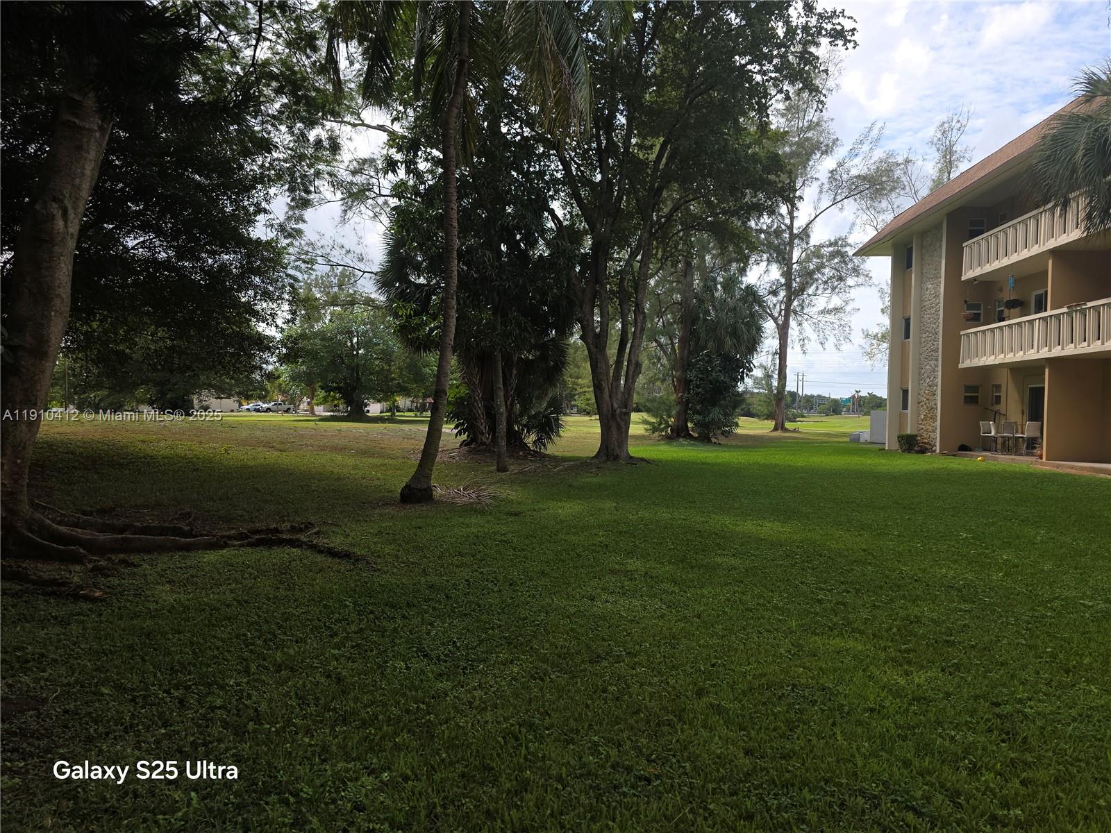 VILLAS OF MIAMI LAKES CON - Residential