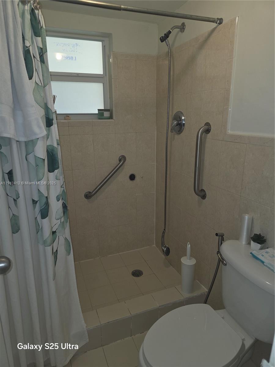 VILLAS OF MIAMI LAKES CON - Residential