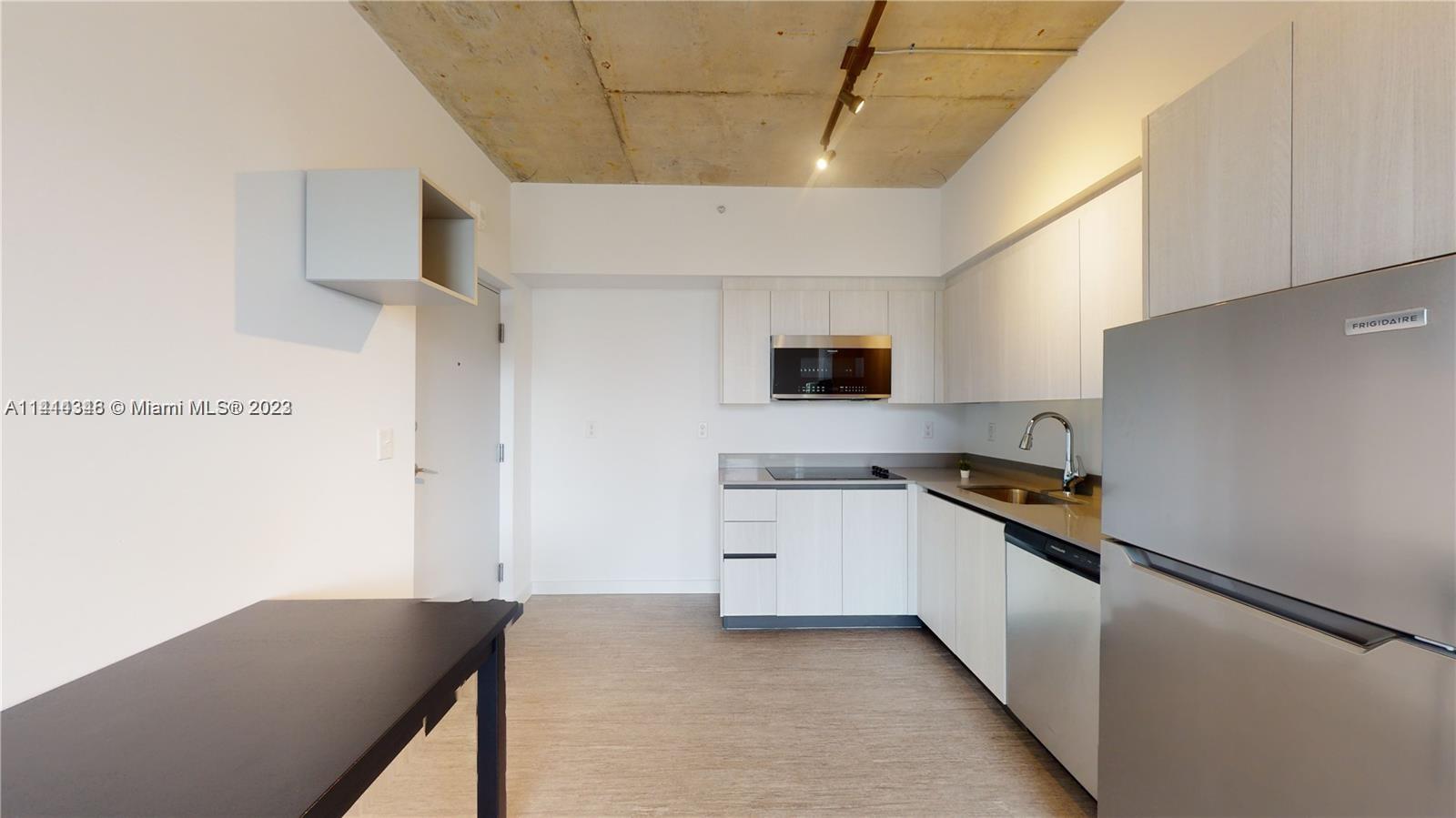 CITY OF MIAMI SOUTH - Residential Lease