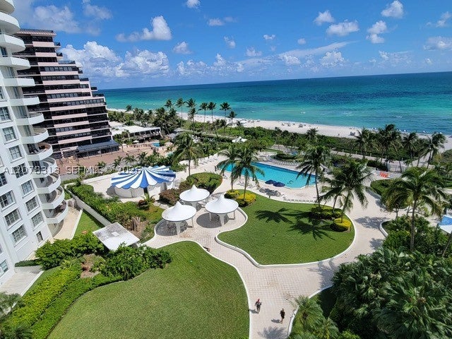 5151 Collins Ave 1036