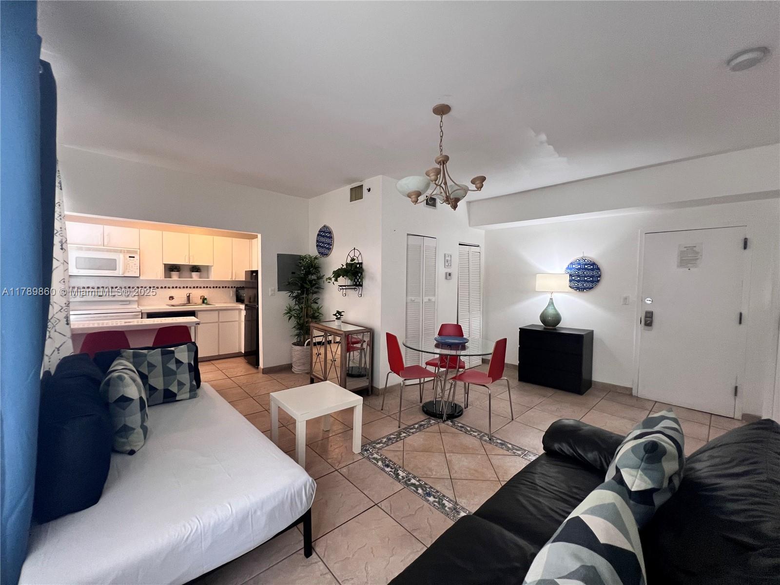 918 Ocean Dr 302