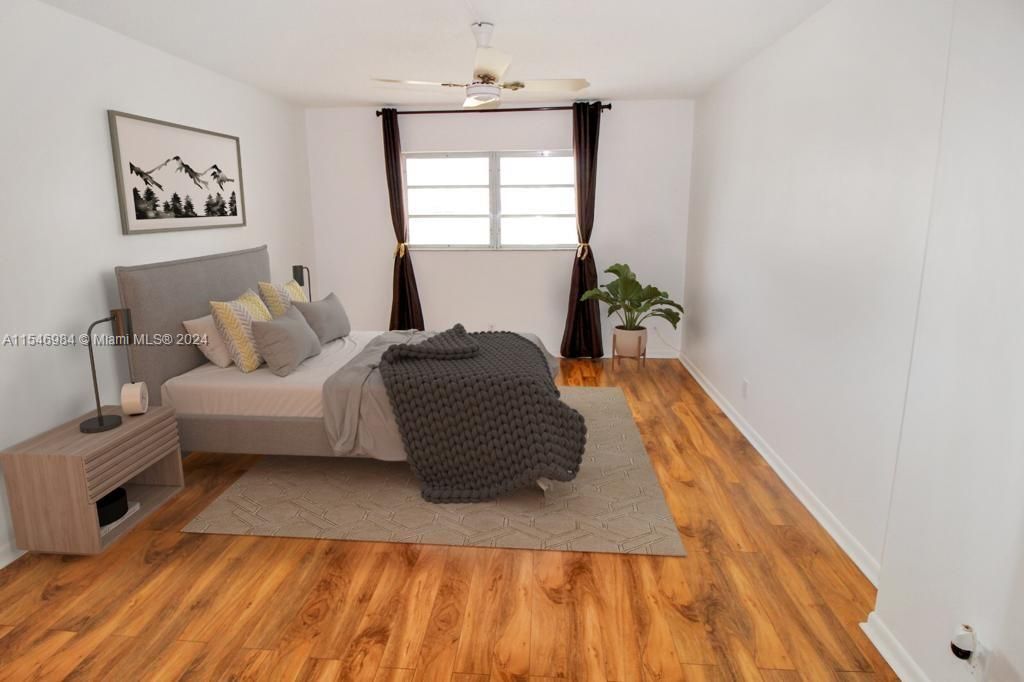 Photo of 301 NE 14th Ave #705, Hallandale Beach, FL 33009 (MLS # A11546984)